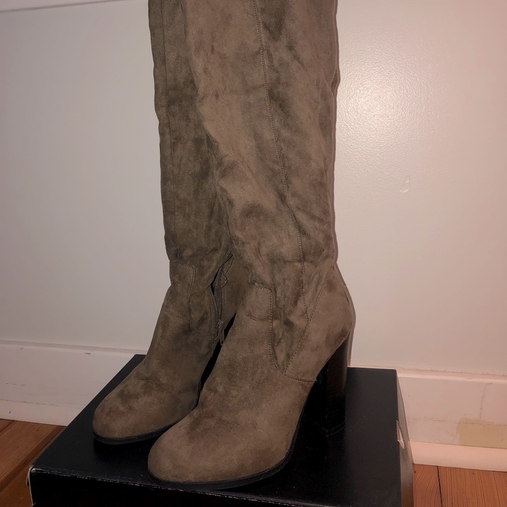 Brown boots